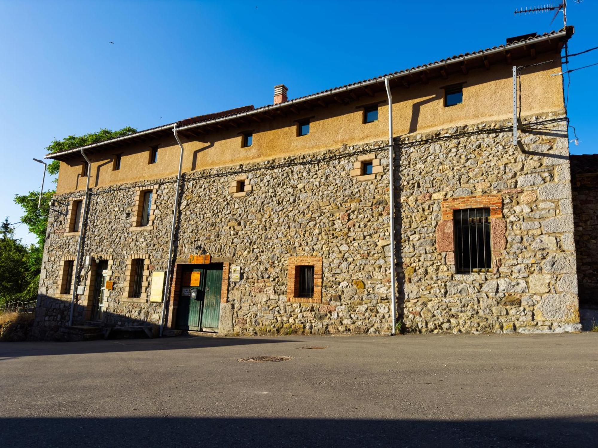 Albergue Valle De Arbas Cubillas de Arbas Bagian luar foto