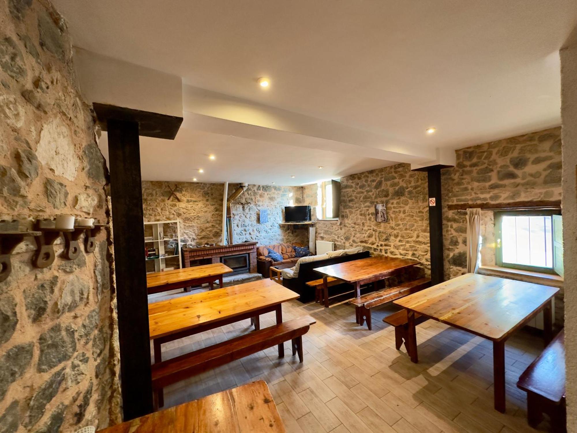 Albergue Valle De Arbas Cubillas de Arbas Bagian luar foto